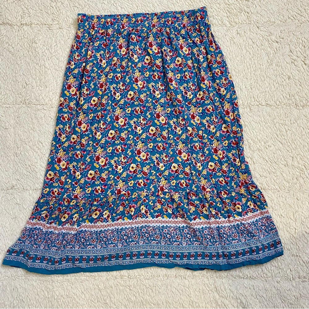 City Triangles Midi blue boho style floral skirt elastic waist Size L